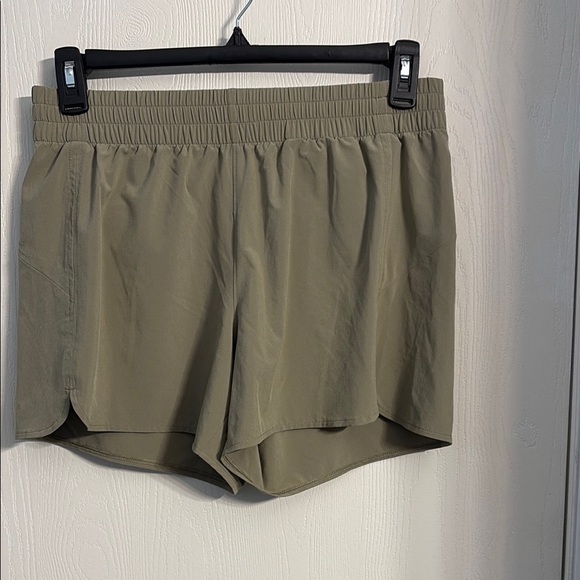 Banana Republic Pants - Banana Republic Green Athletic Shorts Lightweight Moisture-Wicking